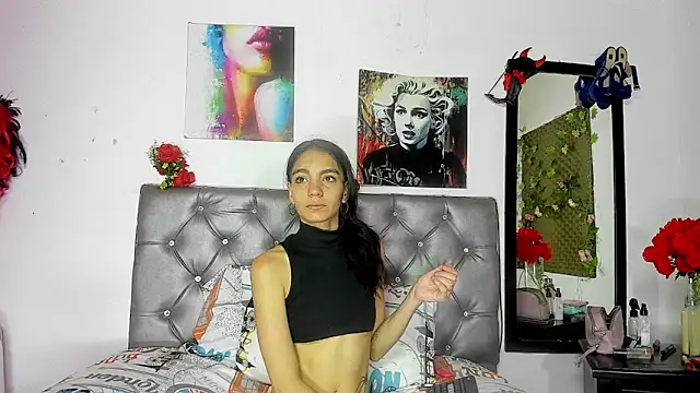 Snapshot of YUKIODAVIS chatting on November 11, 2025, 1:28 pm YUKIODAVIS online show from November 11, 2025, 1:28 pm