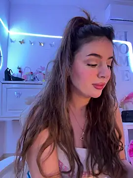 Hot malak online show from May 16, 2026, 8:52 pm