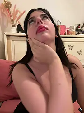 Hot malak online show from December 10, 2024, 1:32 am