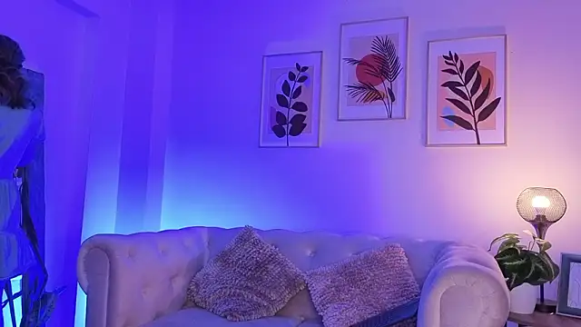 Snapshot of DahianaWalcott chatting on February 10, 2026, 7:24 pm DahianaWalcott online show from February 10, 2026, 7:24 pm