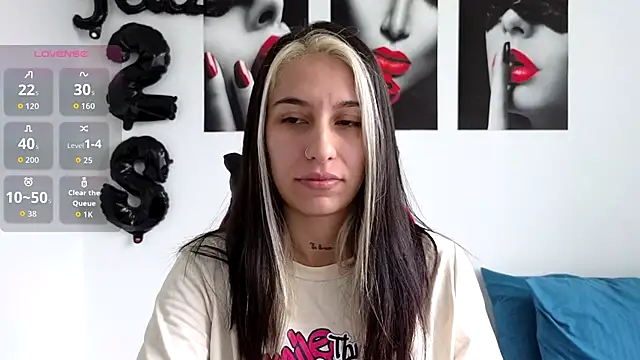 tammyandrade  online show from October 14, 2025, 1:01 pm