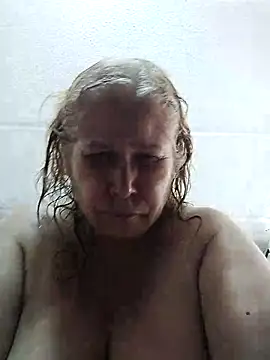 Snapshot of girl_amada chatting on October 13, 2025, 5:36 pm girl amada online show from October 13, 2025, 5:36 pm