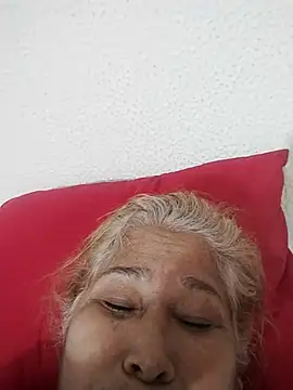 Snapshot of girl_amada chatting on November 16, 2025, 9:30 pm girl amada online show from November 16, 2025, 9:30 pm