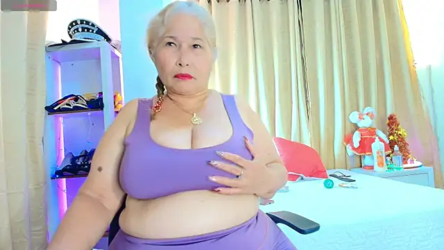 Snapshot of girl_amada chatting on November 20, 2025, 6:52 pm girl amada online show from November 20, 2025, 6:52 pm