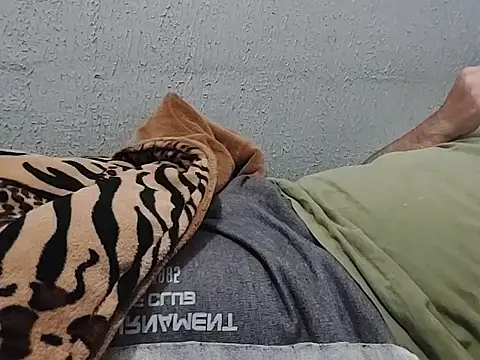 Snapshot of mfreitas005 chatting on November 7, 2025, 12:59 am mfreitas005 online show from November 7, 2025, 12:59 am