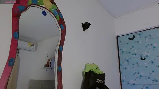 miss valery2 online show from November 27, 2025, 12:55 am