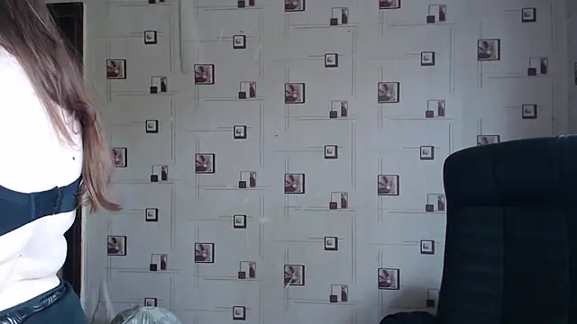 Snapshot of TasyaBigTTs chatting on October 16, 2025, 12:02 pm TasyaBigTTs online show from October 16, 2025, 12:02 pm