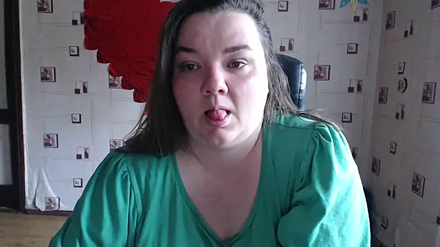 Snapshot of TasyaBigTTs chatting on March 22, 2025, 2:14 pm TasyaBigTTs online show from March 22, 2025, 2:14 pm