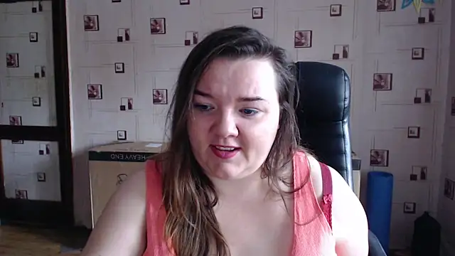 Snapshot of TasyaBigTTs chatting on December 5, 2024, 11:01 am TasyaBigTTs online show from December 5, 2024, 11:01 am