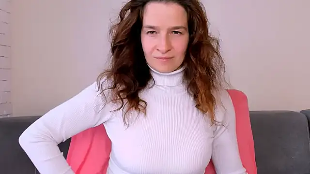 Clear Angel online show from October 9, 2025, 9:32 am