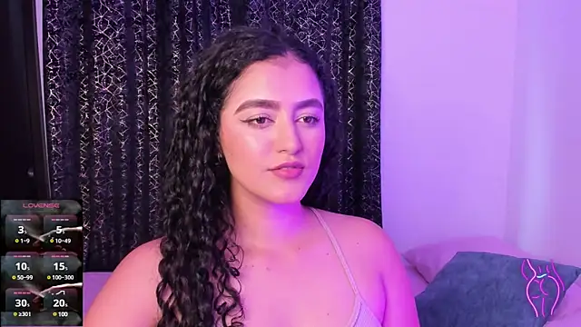 Snapshot of Adhara-zanne chatting on March 13, 2025, 5:07 pm Adhara-zanne online show from March 13, 2025, 5:07 pm