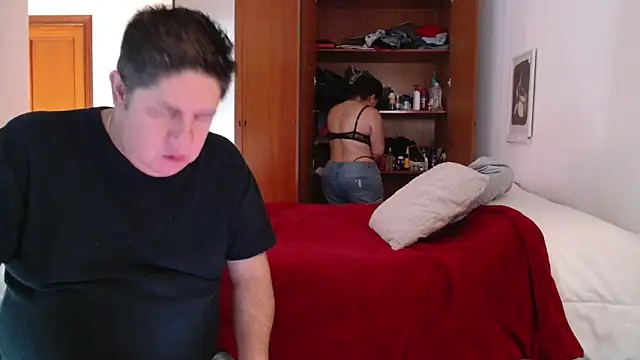 THIAGOEVA online show from April 16, 2026, 7:53 am