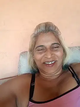 Goodgirlsue 77 online show from April 2, 2026, 6:42 am