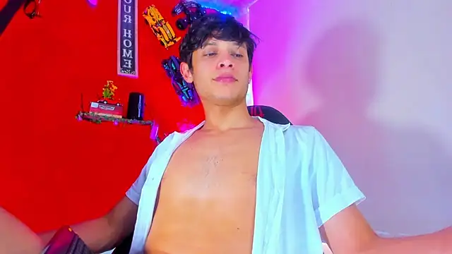 LilOwen  online show from October 29, 2025, 7:35 pm