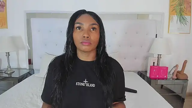 Snapshot of Isla_Scott chatting on April 22, 2026, 12:01 pm Isla Scott online show from April 22, 2026, 12:01 pm