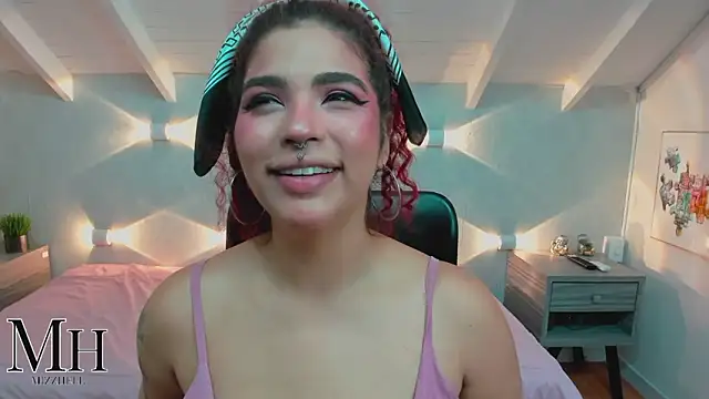 MizzHell online show from March 24, 2026, 3:50 am