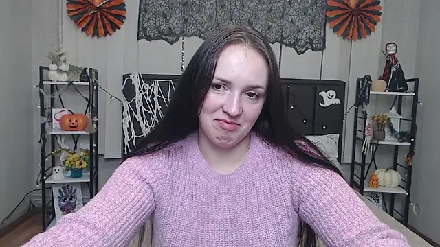 IsabelBlackberry online show from November 10, 2025, 6:29 am