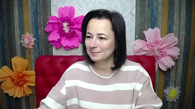 MarieSho online show from October 13, 2025, 5:25 pm