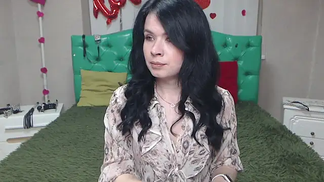 Snapshot of JasmineKouch chatting on May 12, 2026, 5:41 pm JasmineKouch online show from May 12, 2026, 5:41 pm