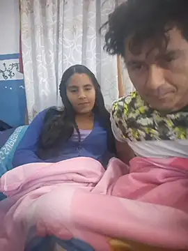 Snapshot of parejachild chatting on August 8, 2026, 3:35 am parejachild online show from August 8, 2026, 3:35 am