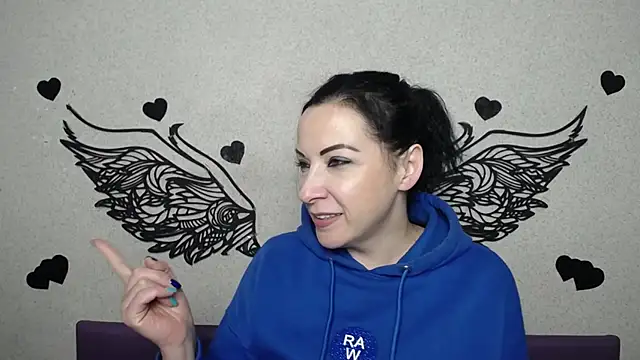 ElizabethSho online show from February 7, 2026, 6:05 pm