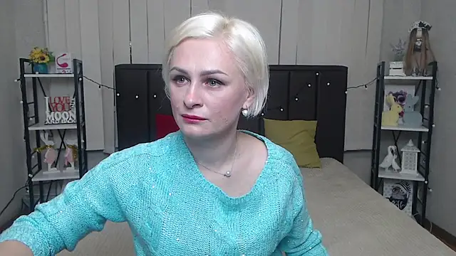 Snapshot of OliviaHorst chatting on October 16, 2025, 5:27 am OliviaHorst online show from October 16, 2025, 5:27 am