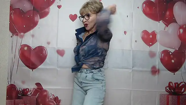 Snapshot of EllaBonito chatting on February 9, 2026, 7:06 am EllaBonito online show from February 9, 2026, 7:06 am