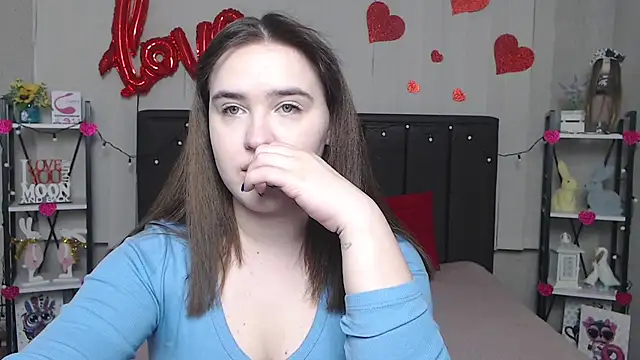 LauraHlot online show from February 26, 2025, 6:15 pm