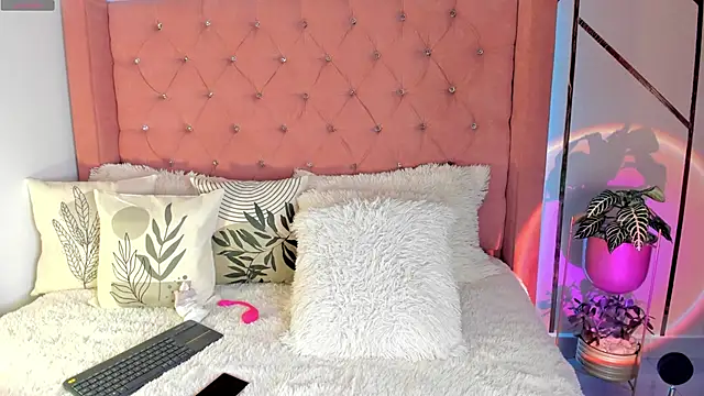 foxxxmegan online show from March 12, 2025, 2:56 pm