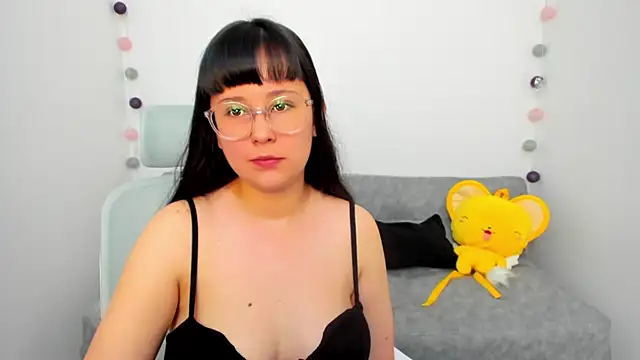 Snapshot of Sofiskies chatting on November 11, 2025, 1:00 am Sofiskies online show from November 11, 2025, 1:00 am