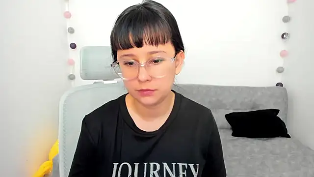 Snapshot of Sofiskies chatting on October 29, 2025, 12:20 am Sofiskies online show from October 29, 2025, 12:20 am