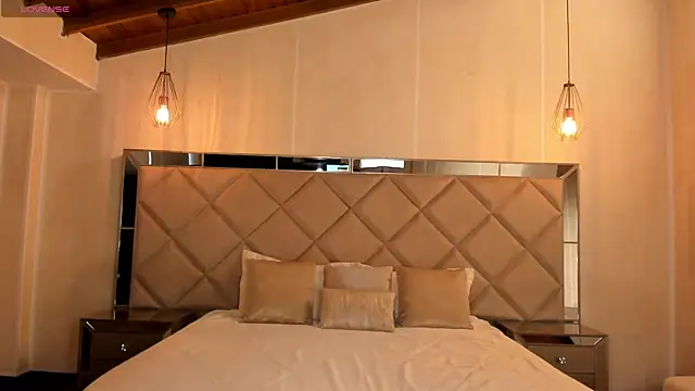 ValeriaVelvet online show from December 22, 2025, 12:16 pm