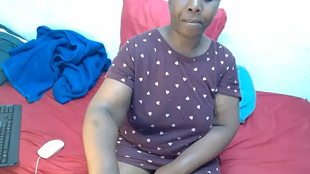 Snapshot of Thickchocolatex2 chatting on October 6, 2025, 11:27 pm Thickchocolatex2 online show from October 6, 2025, 11:27 pm