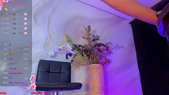 Karla-Ebony online show from October 8, 2025, 1:23 pm