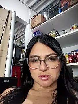 Linda Lars online show from November 5, 2025, 2:36 am