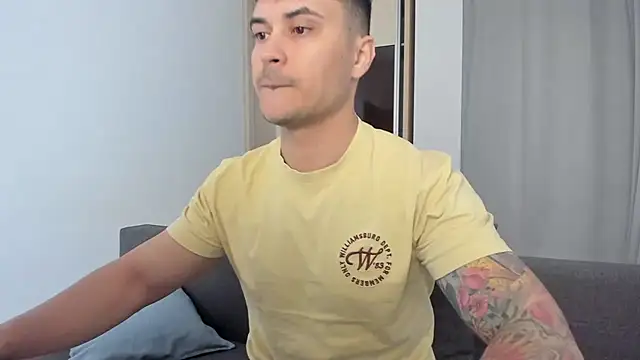 MatMalonne online show from November 11, 2025, 7:03 am