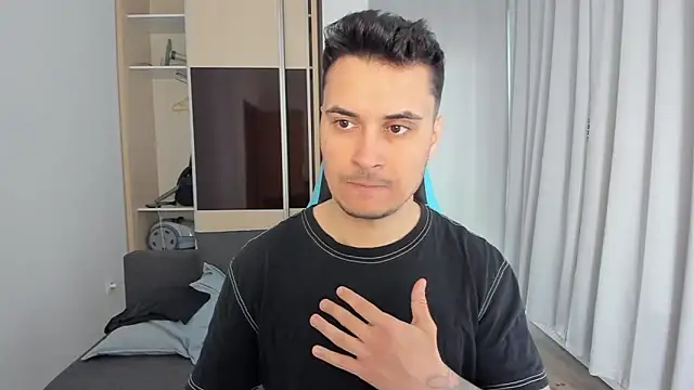 MatMalonne online show from April 14, 2026, 7:35 am