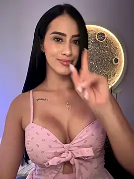 Snapshot of SarahhSmitth1 chatting on December 21, 2025, 9:37 pm SarahhSmitth1 online show from December 21, 2025, 9:37 pm