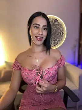 Snapshot of SarahhSmitth1 chatting on February 14, 2026, 12:00 am SarahhSmitth1 online show from February 14, 2026, 12:00 am