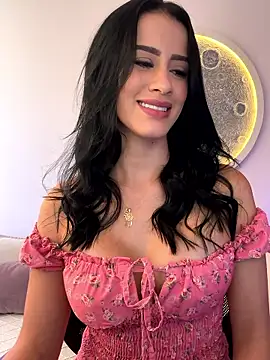 Snapshot of SarahhSmitth1 chatting on January 17, 2026, 8:23 pm SarahhSmitth1 online show from January 17, 2026, 8:23 pm