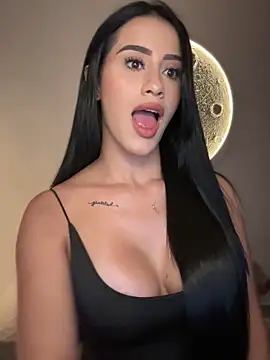 SarahhSmitth1 online show from October 9, 2025, 9:26 pm