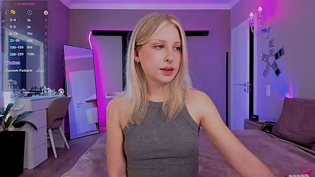 lilyvibe online show from January 27, 2025, 1:41 pm
