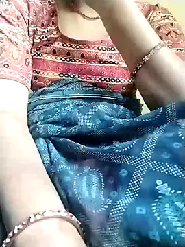 Snapshot of Cutkajal chatting on February 7, 2025, 8:01 am Cutkajal online show from February 7, 2025, 8:01 am
