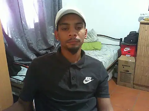 29YOURZ 28  online show from October 10, 2025, 1:12 pm