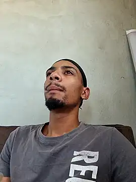 29YOURZ 28  online show from February 6, 2026, 12:01 pm