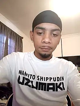 Snapshot of 29YOURZ_28_ chatting on December 17, 2024, 10:44 am 29YOURZ 28 online show from December 17, 2024, 10:44 am