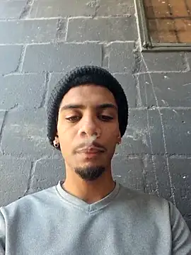 29YOURZ 28  online show from October 21, 2025, 10:25 am