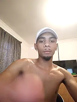 Snapshot of 29YOURZ_28_ chatting on December 12, 2024, 4:37 am 29YOURZ 28 online show from December 12, 2024, 4:37 am