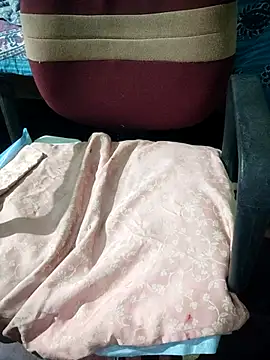 Snapshot of Ralisha_Rani chatting on November 15, 2025, 2:10 pm Ralisha Rani online show from November 15, 2025, 2:10 pm