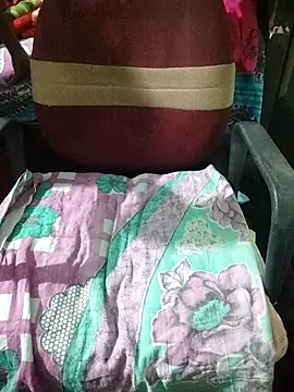 Snapshot of Ralisha_Rani chatting on November 22, 2025, 10:19 pm Ralisha Rani online show from November 22, 2025, 10:19 pm